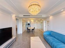 豪装4室 看湖 看了都走不动路 拎包入住