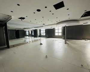 陆家嘴核心丨隆宇大厦丨八佰伴商圈丨水电煤居家格局丨户型方正