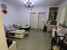 渝中金盾宏福 2室1厅 满五低层 就在校门口