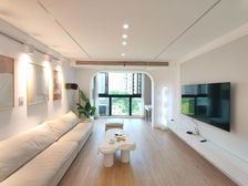 电梯小高层 飞机户型 板式南北通 有停车位 税费各付 诚心卖