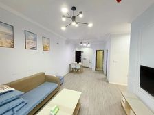 业主含 售 拎包入住 中央公园精装大三房 近光环