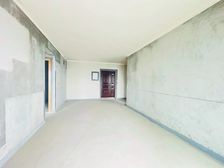 旁边次新小区中俊天玺照母山改善 看湖房源安静位置