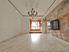 新华路胜利街 置地公馆 精装修三室 客厅朝阳户型好