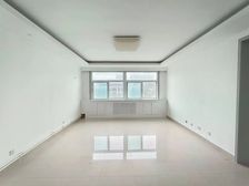 北海路旁 九龙宫小区 带车库 单价4000四室急售