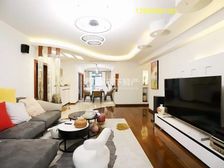 鸿运星城 4室2厅2卫