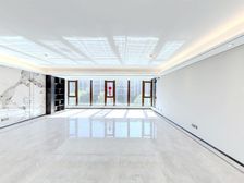 送车库 新市府 华润精装宽厅洋房 正对主景观全天采光 好楼层