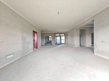 鼎峰原著 东莞豪宅大平层 五房四卫 电梯入户超大阳台 东南向