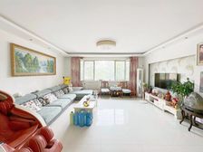 地铁口电梯小高大三室!另有同户型比这套价格低的随时可看!