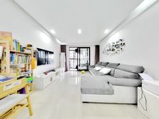 闵行莲浦新苑电梯新房观景房看房方便装修