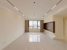 小区总价超D 三房就这一套,带子母车位,精装屋况好,随时看房