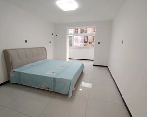 金属公司住宅楼 100平3居 南向精装修 着急出售