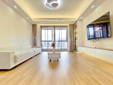 西雅图 高端品质小区 南北通3房 高区景观很好 精装修带地暖