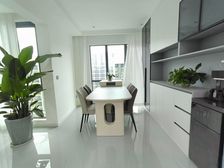 急售金融城 全新装修 出门即校门 关门卖 产权清晰 随时看房