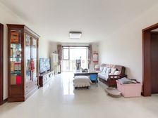 怡海花园恒泰园 客厅双卧三朝南 户型方正 落地窗 可谈