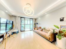 诚售,水在门前 财来身边,全屋定制,安静不靠路 一梯两户