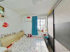 普陀四村 3室0厅1卫 豪华装修 225万元