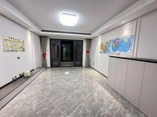 次新房,4房2卫标准南北户,全屋定制,落地大阳台,有钥匙