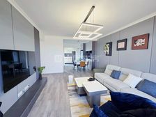 观山湖现房 单价6字头 马上买马上办证 免费车接送 免佣