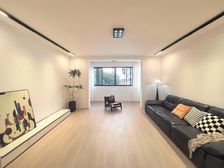 鱼峰区蝴蝶山路国美新村八中本部步梯二楼业主急售