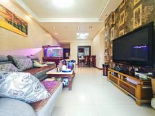 精装大三房保持新业主急卖60几 拎包入住随时看房