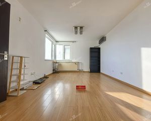 昌平 南环路花样年华 南向两居室 电梯中间层 单价2.2万