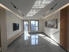 19中 尚品林溪 电梯大三室精装全明户型双卫有窗户老证费用低