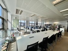 3.4.9号线宜山路站 光启城405平米 业主直租 带装修