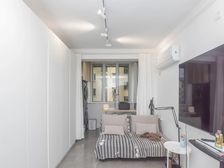 中间楼层,30w精装修,一梯两户,采光无遮挡,位置很好!