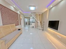 新出笋盘 精装复式 带固定车位 看房随时 房东急售