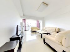 风华苑 户型方正,采光好视野开阔,对中廷比较安静