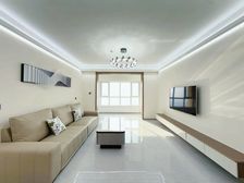 单价五千落公立十六中,南环新小区滨湖国际精装三居两卫拎包入住