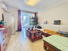 喜欢小苑的看过来 精装大两居 采光足 地暖电梯 诚售随时看房