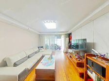 新上 精装修大三房;附送40平超大花园,双,临河