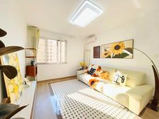 花园小镇 3室2厅1卫 简单装修 118万元