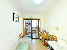 中楼层,位置好 精装修 业主诚心出售