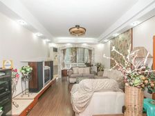 华盛名门 3室2厅2卫 豪华装修 429万元