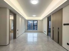 大学城地铁 品质新房 精装三阳开泰户型 全明格局 三居双明卫