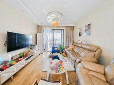 新上笋盘!赠送车位,婚房装修,房东 ,看房方便