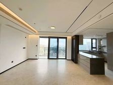 万科瑧湾汇 高层南北通透 全新精装修4房双套间而且全新未入住