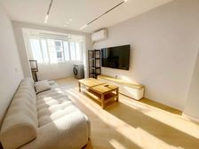 师三校园边上 一梯两户 两房朝南 装修全送 拎包入住 诚心卖