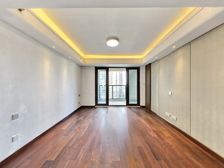 绿地光谷中心城 4室2厅 140.31平