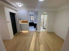 1号线地铁口,双南一梯两户,精装修赠20平院子,空关套现诚售