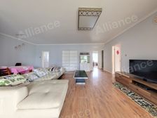 6+3精装修三室 满三满二 诚心出售