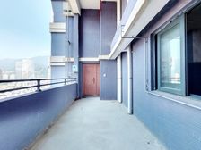 送入户花园 上下二层 全新毛坯 楼下海景栈道