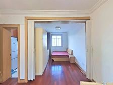 出行方便,全明户型,看房有钥匙!近一号线,环境较好,车位充足