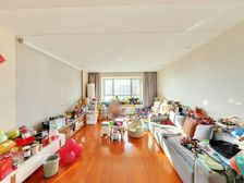 雍景四季 3室2厅 140.02平