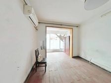 新出房源一梯两户,双南双天井,前无遮挡,采光好,房东诚心出售