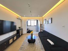 电梯高层全明户型,出门商业街户型方正南北通透,产权清晰满五