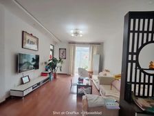 菓岭小镇中间楼层户型方正采光好3局室