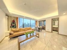 阳光城西边套大横厅户型 采光好 精装修 朝南全明